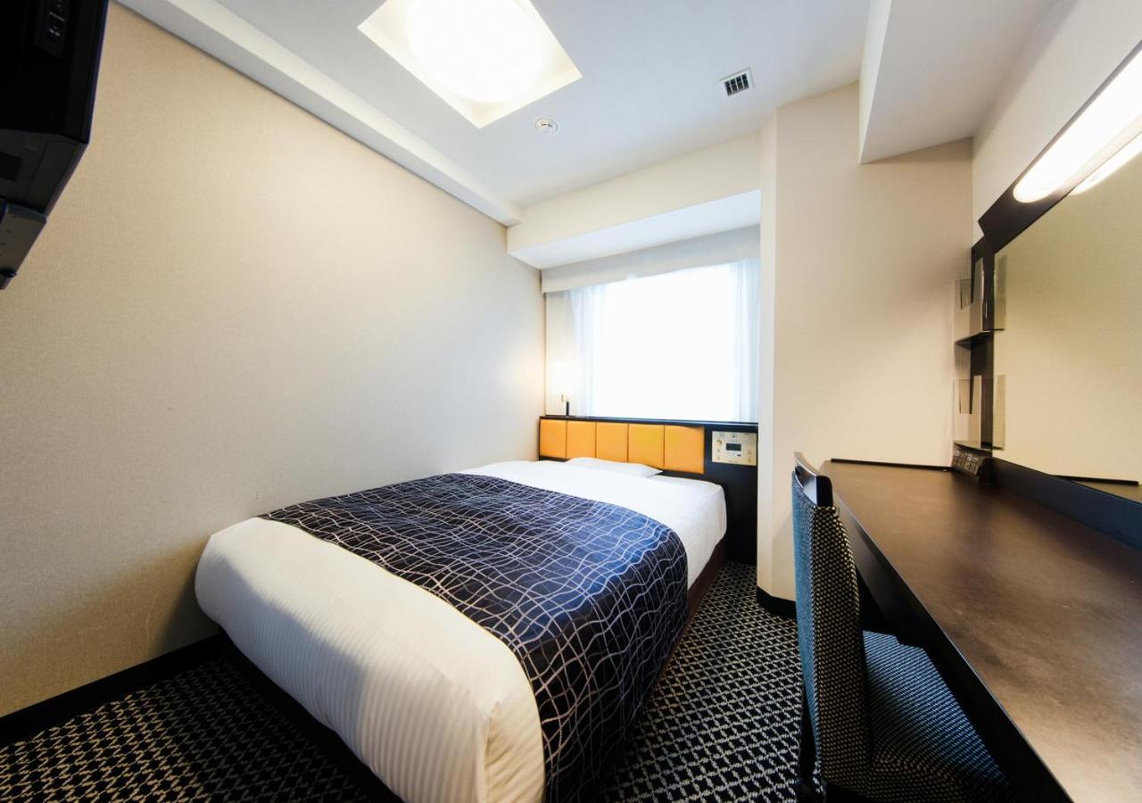 Apa Midosuji Honmachi Ekihigashi 3* Osaka